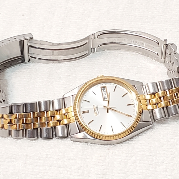 Seiko Presidential Men's Day Date Gold Tone Watch Silver Dial One Jewel Vintage - Picture 4 of 11